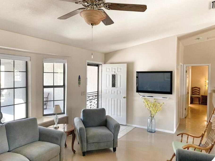 Desert Getaway - Centrally Located, Trail Access Steps Away! Lake Havasu City Luaran gambar