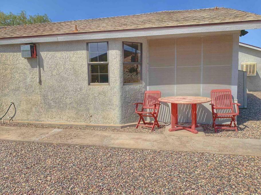 Desert Getaway - Centrally Located, Trail Access Steps Away! Lake Havasu City Luaran gambar